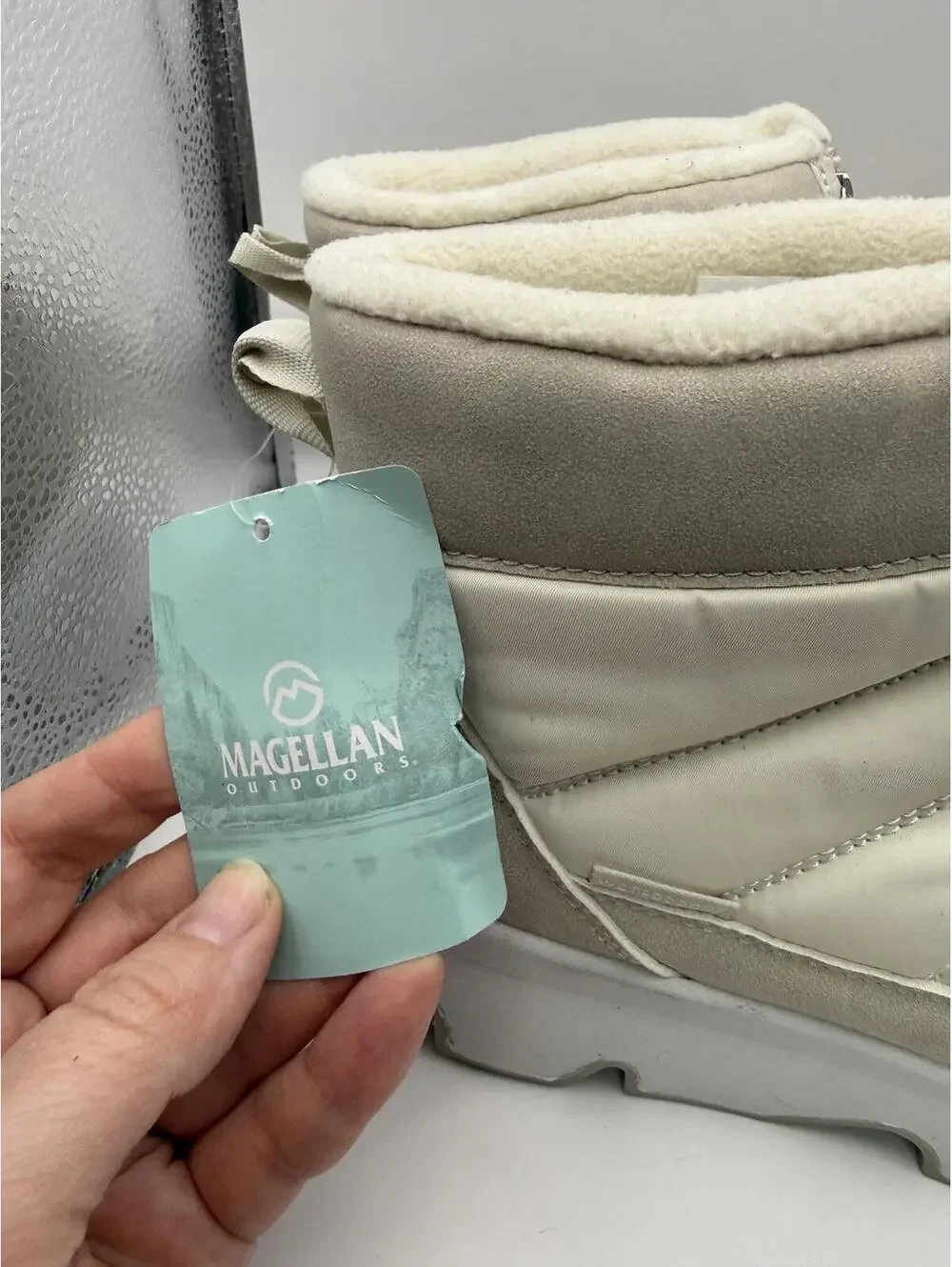 Magellan Outdoors Women's Winter Snow Boots with Fleece Lining Size 7